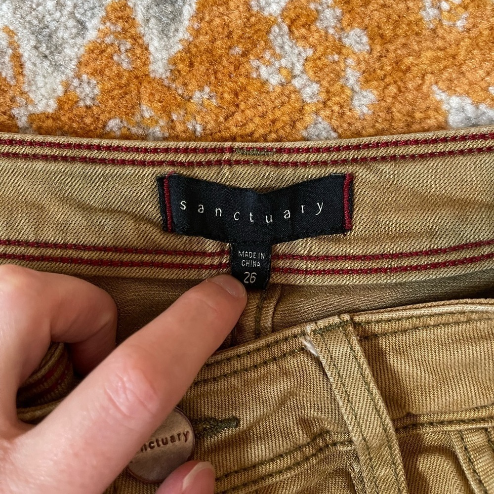 NWOT Sanctuary Olive Denim Micro Shorts 26 - Picture 3 of 4
